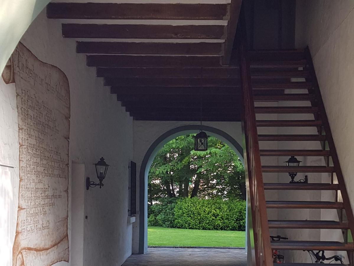 Das Torhaus Im Schloss Schellenstein Olsberg Esterno foto